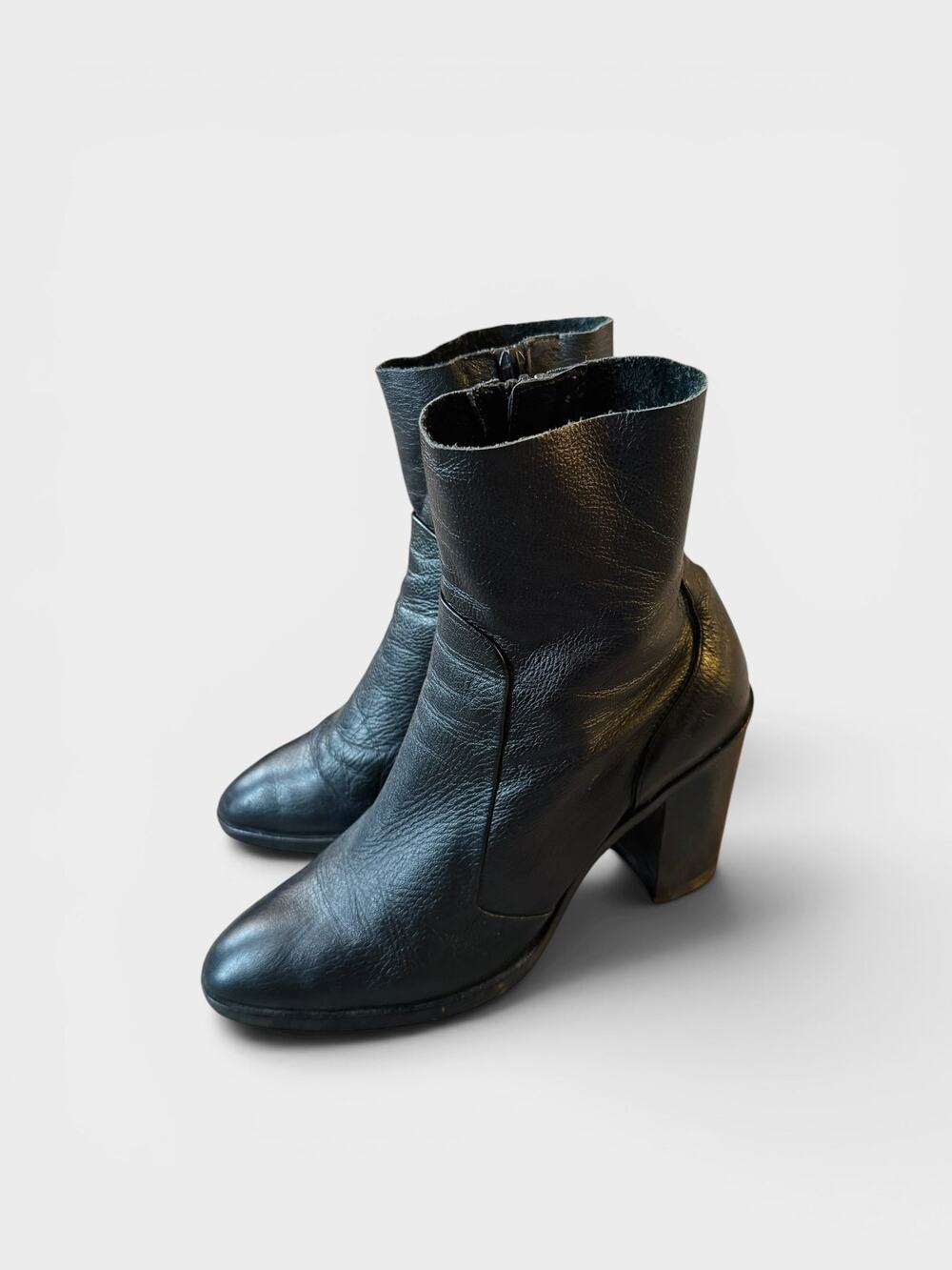 Y2K Black Chunky Heel Leather Boots size 9